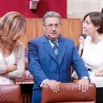 El dinosaurio todavía estaba allí