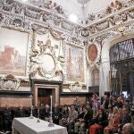 Diecinueve meses de trabajo y una inversión de 650.000 euros han permitido abrir las puertas de la Capilla de San Pedro