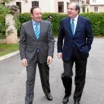 Pedro Sanz y Juan Vicente Herrera pasean en Logroño