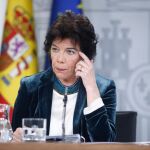 La portavoz del Gobierno, Isabel Celaá, tras el Consejo de Ministros