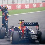El de Red Bull celebró en la recta su victoria, algo que le costó una multa. Foto: Efe/Red Bull