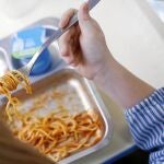 Más de 143.000 niños y niñas sin recursos no tiene acceso a beca comedor en la Comunitat Valenciana