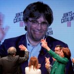 Puigdemont en uno de los actos de la campaña para las municipales de JxCat.