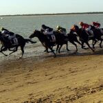 Sanlúcar, lista para una nueva edición de sus carreras hípicas en la playa