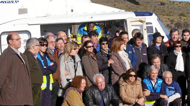 69.236 firmas ogró la iniciativa de los alcaldes de la Sierra Norte para evitar que se les retirara su único helicóptero de Emergencias. Lo consiguieron.