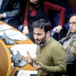 En la imagen, el conseller de Educación, Vicent Marzà, durante uno de los plenos de Les Corts