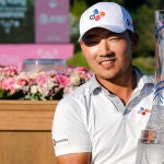 Sung Kang, celebrando el triunfo