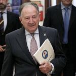 El ex director del Centro Nacional de Inteligencia (CNI), Félix Sanz Roldán, a su llegada al Congreso para comparecer ante la Comisión de Secretos Oficiales