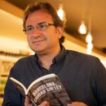 Alberto Villagrasa, con su libro “Barcelona, ciudad sin ley”