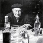 Josep Pla en Llofriu, en 1977, fotografiado por Francesc Català-Roca