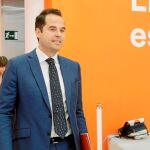 El candidato de Ciudadanos a la Comunidad de Madrid, Ignacio Aguado, abrió ayer el «melón» de los puestos y pidió la presidencia de la Asamblea de Madrid.