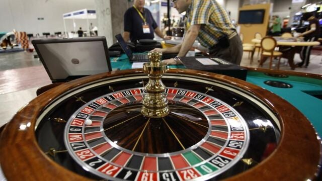 Jugar al rojo o al negro en la ruleta francesa, la apuesta más «segura»