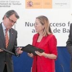 Artur Mas puso como ejemplo a seguir la «buena sintonía» entre Ana Pastor y Santi Vila