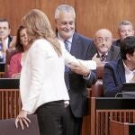 La futura presidenta andaluza, la socialista Susana Díaz, tomará el relevo a Griñán