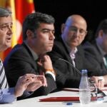 Mesa redonda «El futuro de la Prensa»: «Somos y seremos periodistas, no "tuiteros"»