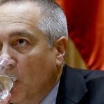 Pere Navarro, durante la presentación del documento "Por una reforma constitucional federal", esta tarde en el Congreso.