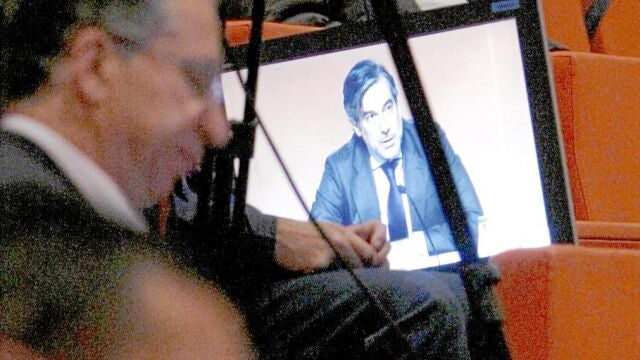 López defiende el derecho a informar lejos de juicios paralelos
