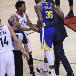 Kevin Durant se marcha lesionado del quinto partido de la final