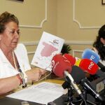 Rita Barberá con Beatriz Simó presentando el cartel del mapa
