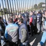 Una de las protestas de los empleados de la fábrica de Roca de Alcalá de Guadaíra,en Sevilla