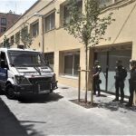 Foto de archivo de una operación de la Guardia Urbana de Barcelona en una asociación cannábica del distrito del Eixample.17/05/2019