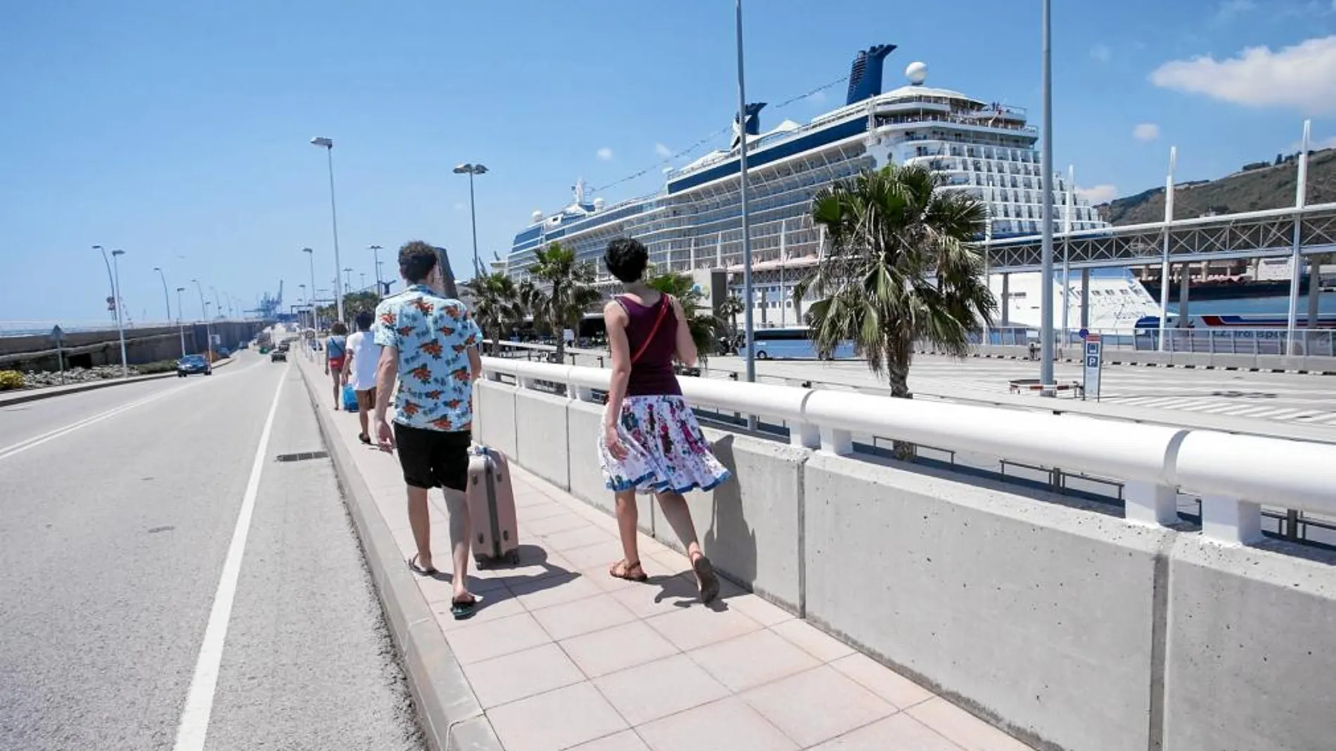 Carnival invertirá 20 millones en una terminal de cruceros en Barcelona