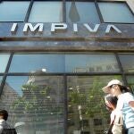Edificio que ha sido sede del Impiva durante los últimos años en la Plaza del Ayuntamiento