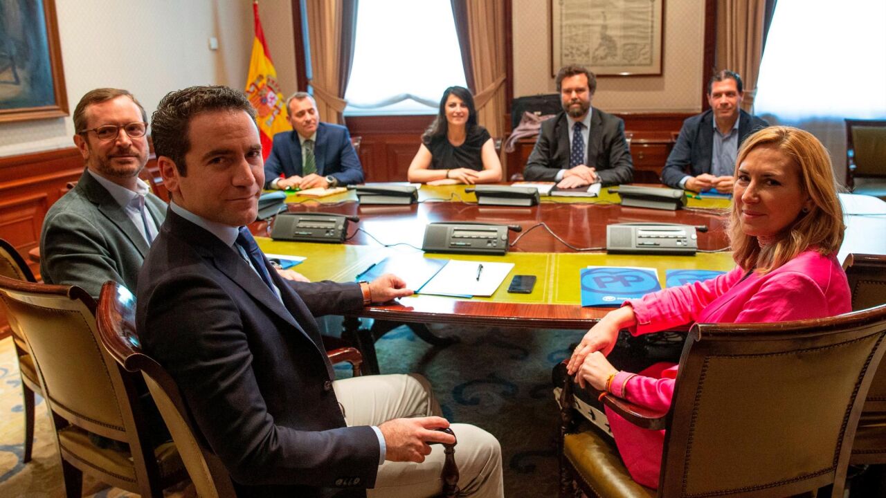 PP y Vox gobernarán juntos en los municipios donde sumen mayoría, como ...
