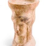 Cetro con forma de mujer presente en la muestra