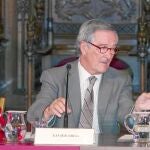 La ministra Pastor, el alcalde Trias y el conseller Vila durante la firma del protocolo
