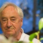 El escritor holandés Cees Nooteboom, eterno candidato al Premio Nobel de Literatura, durante la presentación en Barcelona de su libro "Universo Nooteboom "