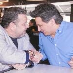 Alberto Chicote (izda.) y Joseba Fiestras (izda.) en la Ruta de Pintxos del FesTVal