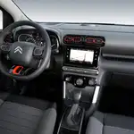 Para mantener el interior del coche como el primer día, hay que limpiarlo de forma habitual