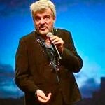 Millán Salcedo le pone música a su humor en «De verden cuando»