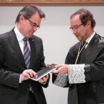 Artur Mas recibió ayer la memoria de actividades de la comisión jurídica asesora de la Generalitat
