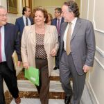 Barberá, acompañada del concejal de Hacienda, Silvestre Senent y del vicealcalde, Alfonso Grau