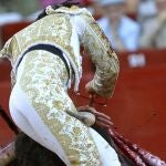 David Mora entró a matar al sexto de la tarde sin ayuda de la muleta