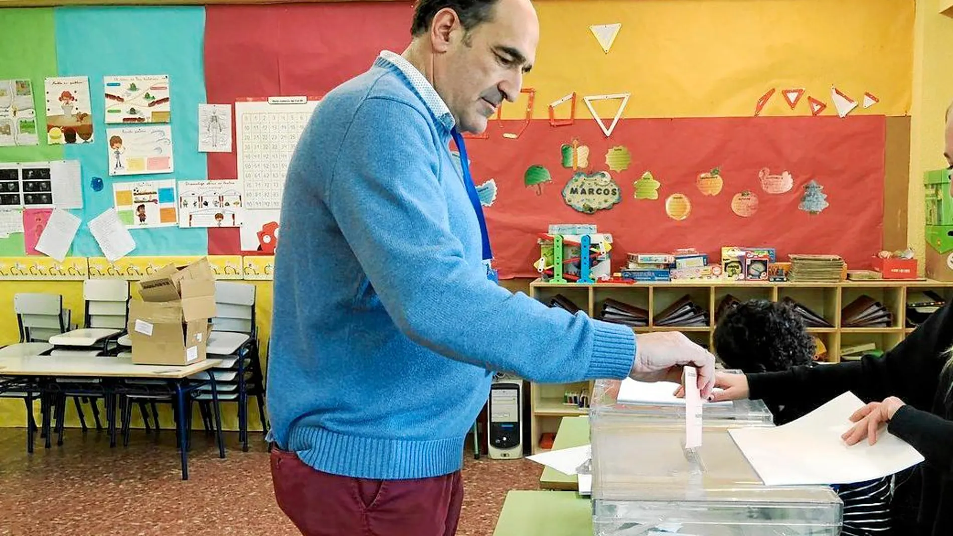 El alcalde en funciones del PP, Cesáreo de la Puebla, cederá el sillón municipal al PSOE de Algete por el pacto con Cs