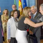 La presidenta de la Junta, Susana Díaz, ayer en San Telmo con los representantes de la Mesa del Tercer Sector