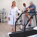 La cardióloga Ana Alegría y la enfermera especialista en rehabilitación cardiaca, María López Bueno | Ruber Internacional