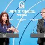 La consejera de Salud, María Jesús Montero, junto al portavoz del Gobierno andaluz, Miguel Ángel Vázquez
