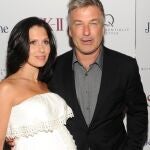 Alec Baldwin y su esposa Hilaria.