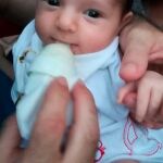 El papel del padre es primordial, porque amamantar solo lo puede hacer la madre, pero el bebé necesita más que alimento y su apoyo va a ser necesario