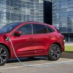 El Kuga es un equipo que se apunta a las últimas tecnologías para preservar el medio ambiente. LA RAZÓN