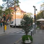 Se instalarán cámaras en el acceso a la calle Corona desde la calle Guillem de Castro; en la calle Salvador Giner en su acceso desde la plaza del Portal Nou; en la calle Salvador en el cruce con la calle Trinitaris; en la plaza del Mercat a la altura de la calle Trench y a la salida del «parking» del Mercado Central