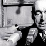 El escritor, durante la rueda de prensa en París después de conocer que le habían concedido el premio