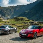 El Mazda MX5, el deportivo más asequible y divertido que recuerda a los clásicos «roadsters»