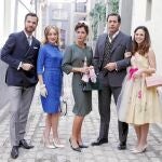 Algunos de los nuevos actores de la serie. De izda. a dcha., Alfonso Bassave, Ángela Cremonte, Belén López, Antonio Garrido y Mirian Arahuetes