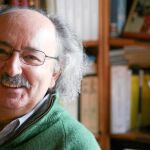 El poeta bañezano Antonio Colinas, en su domicilio de Salamanca