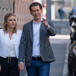 El canciller austriaco, Sebastian Kurz, con su novia Susanne Thier/Efe